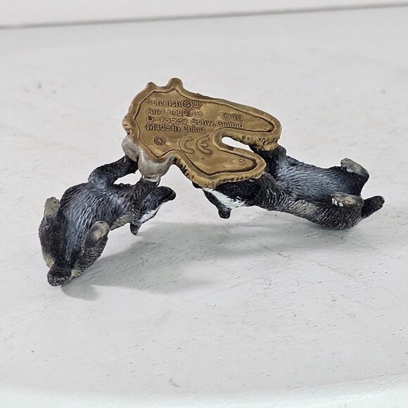 Schleich Badger Cubs #14651 Animal Figure Wildlife Collectible Toy - Picture 7 of 8